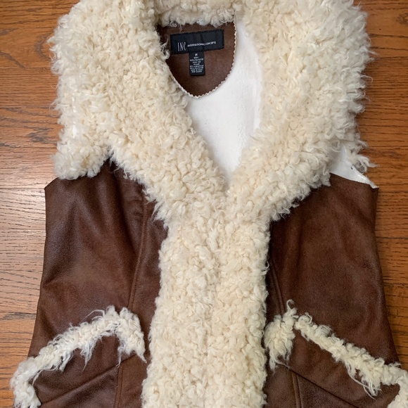 INC International Concepts- Women’s Vest - Picture 2 of 5